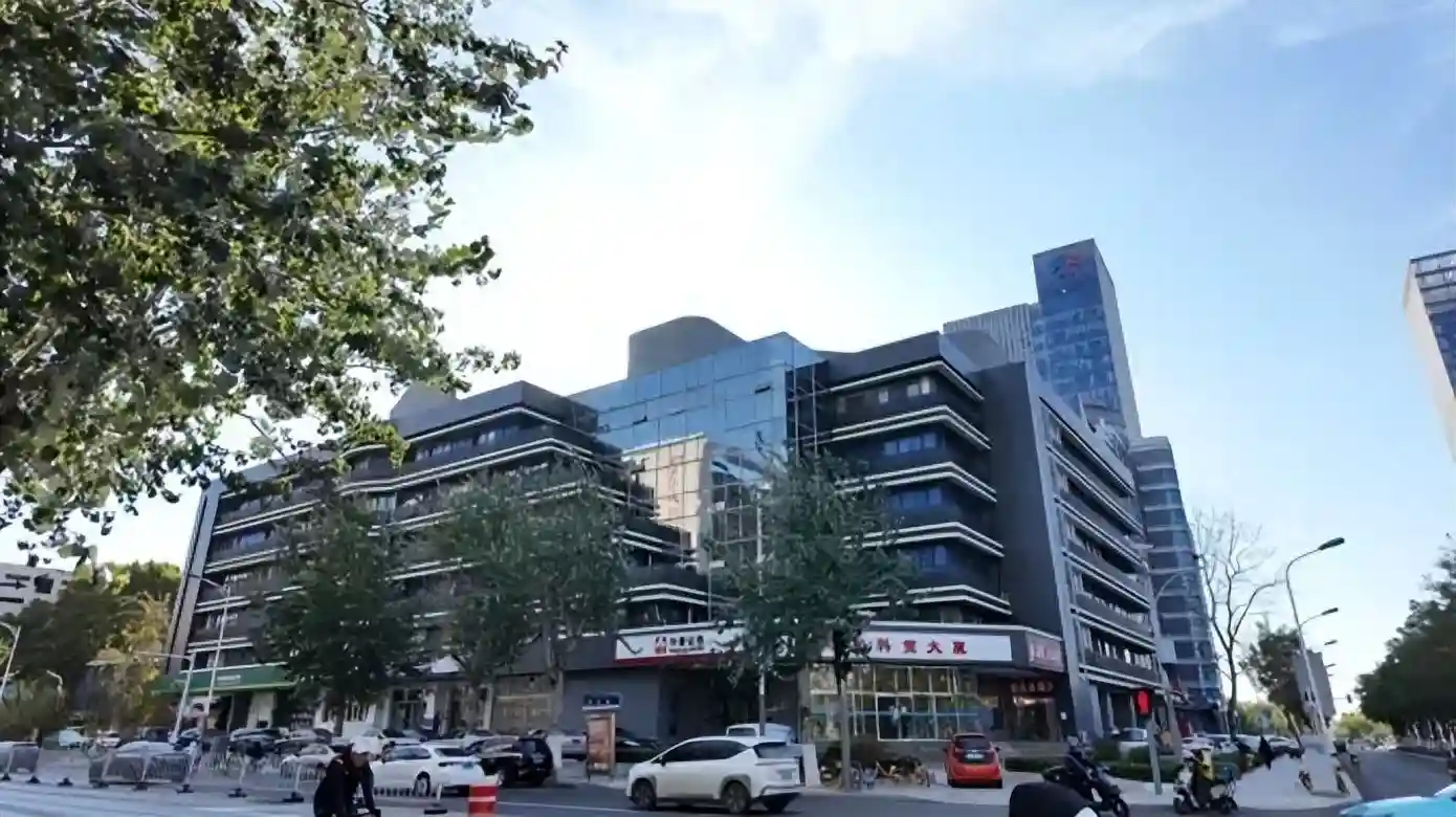 揭牌！一分钟响应、一小时对接、一天内反馈